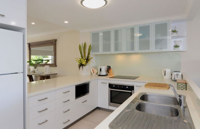 Noosa Entrance Waterfront Resort - Photo 77