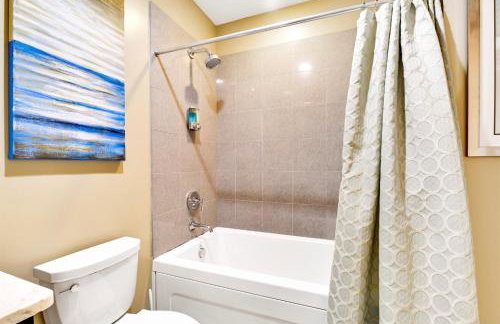 XL Terrace, Lazy River, I-O Pools, Game Room, Spa, Beach, Luxury 2-2 Penthouse! - Foto 66