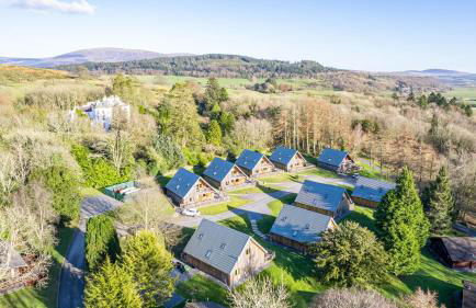 Lord Galloway 35 with Hot Tub - Photo 13