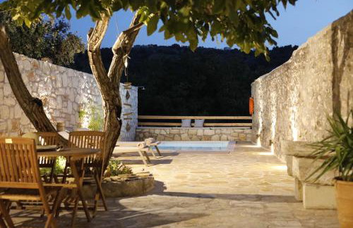 Tholos by Praxithea Stone House & Pool - Foto 18