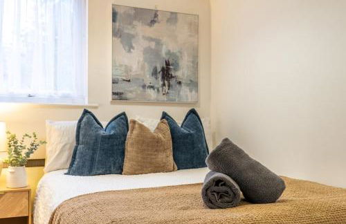 2BR - Balcony & Parking near Canary Wharf Sleeps 6 - Foto 21