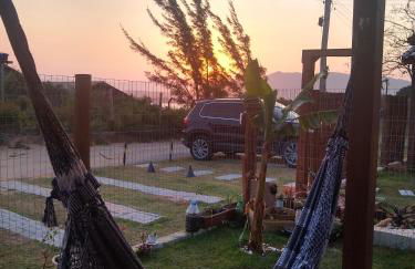 Chalés Praia do Rosa piscina compartilhada - Foto 17