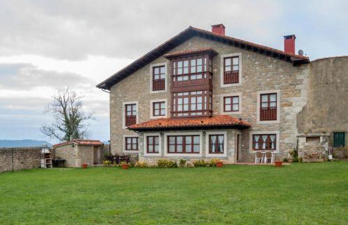 La Casona de la Bisa en Villanueva de Colombres - Foto 1