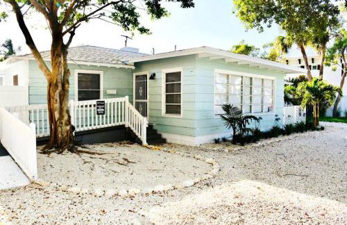 One-of-a-kindBeach, Village, Dock & Private Pool! - Foto 1