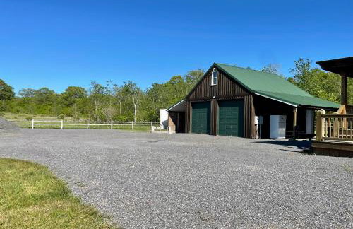 Spacious Salmon River Waterfront Lodge for 6 - Foto 52