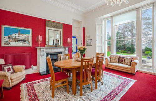 Stunning Apartment in Victorian Villa with Garden - Photo 30