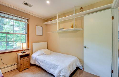 Pasadena Hideaway with Game Room and Fire Pit! - Foto 29