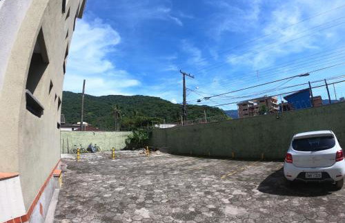 APTO PERTINHO DA PRAIA Internet 500mb e 3 Tvs 2 Quartos TV a cabo Estacionamento Tudo Perto - Foto 36