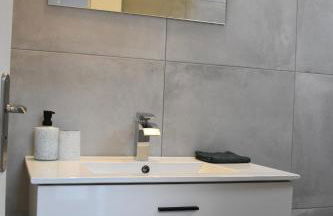 LE CONFORTABLE Sarrebourg Wifi Parking 4 personnes Proche Gare - Foto 14