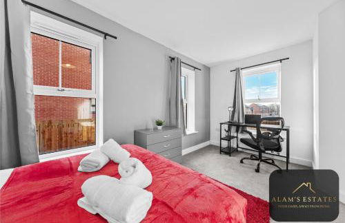 Spacious 2-Bed House, Free Parking, Fast Wi-Fi, Netflix, Contractors Welcome - Photo 42