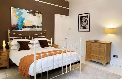 Beautiful grade 2 listed cotswold Stone Cottage - Foto 70