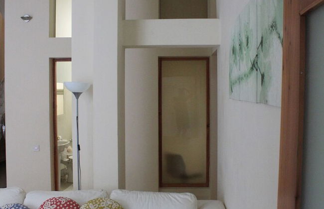 Stylish, Modern, Central Apartment in St Julians, Malta - Sleep 4 - Photo 10