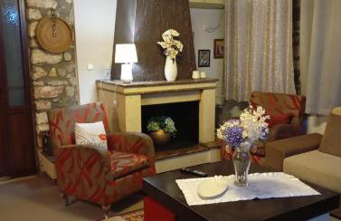 Αρχωντικα στην Τρiχονιδα - Foto 21