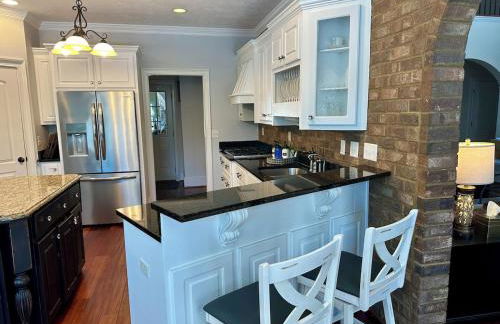 Luxury Masters Rental 5BR 4 Acre Estate Fire Pit Gym 2 Verandas - Foto 12