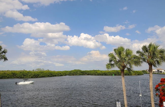 209 Little Harbor Inn - Photo 5