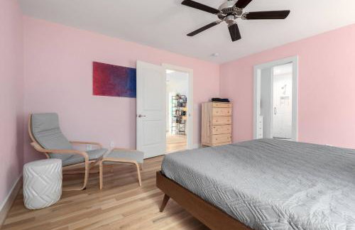 Peaceful & Spacious Modern Home - Lake Views! - Foto 10