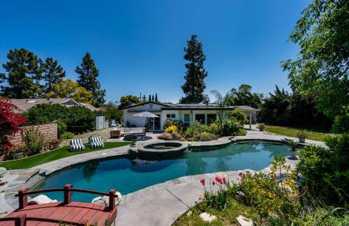 Newly remodeled home w pool & private back yard - Foto 1