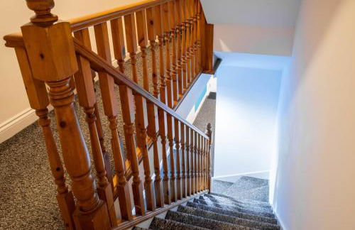 Contractor‑Heaven 5BR Home 4.5 Baths Wakefield - Foto 14