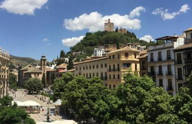 Plaza Nueva con vistas a la Alhambra - Foto 1