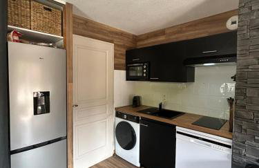 Appartement rénové au pied des pistes avec piscine, sauna, linge inclus et animaux acceptés - Foto 4