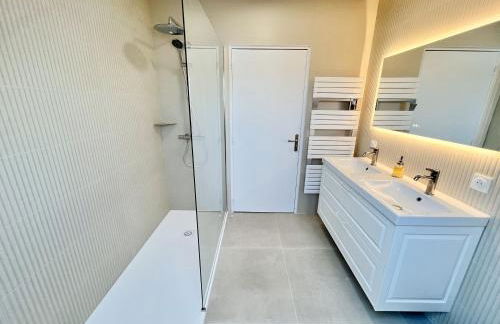 Grande maison familiale centre ville - 2km des plages - Foto 42