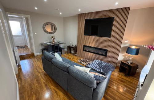 Largs Cozy Cottage with Garden - Foto 1