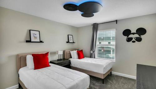 Stylish Family Home - Private Pool - STL111 - Foto 3