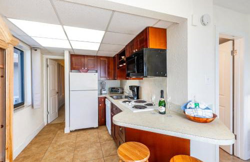 Emerald Seas Deerfield Beach Club - Photo 32