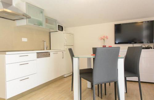 Apartments Brico - Heated Pool - Foto 9