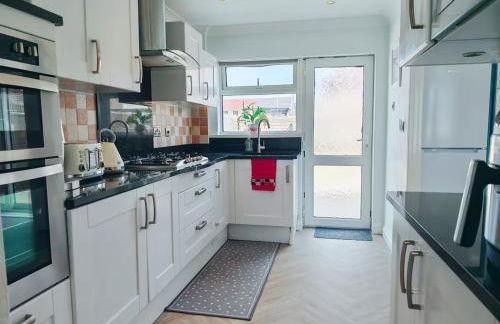 Home from Home near the beach - Foto 16