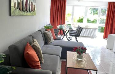 Design-Terrasse-7 Personen-Netflix-Garage-Seenah - Foto 2