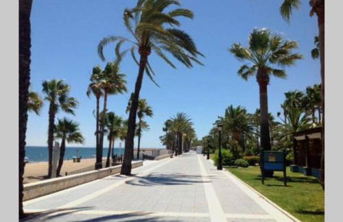Excellent Location Bulevar San Pedro Alcantara-Marbella - Photo 26