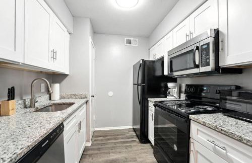 Spacious 2BR Furnished Apartment I Pool - Foto 12