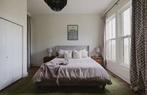 Luxury victorian 8BD 3.5Bth Game yard - Foto 2