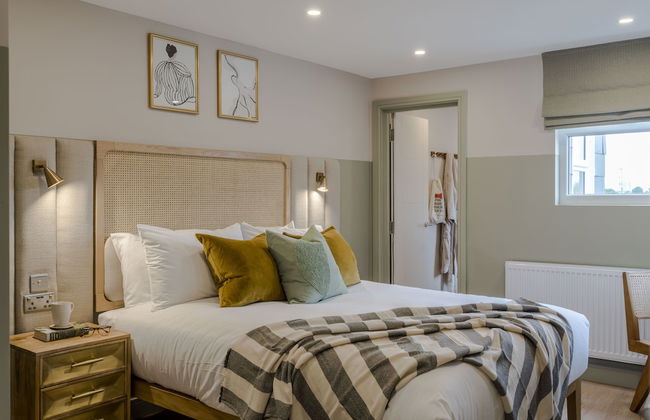 Your Apartment Shepherd's Bush - Photo 18