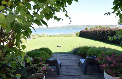 House with private beach by the lake, whirlpool - Foto 2