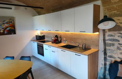 Studio voûté, atypique - Foto 3