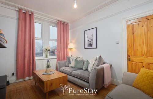 Spacious Bradford House with 4 bedrooms & 6 Beds by PureStay with Parking for 7 nights min! - Foto 9