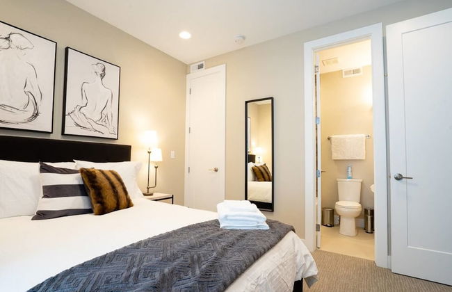 Mid Mod Manor A Sophisticated Townhouse Golden Triangle - Foto 4