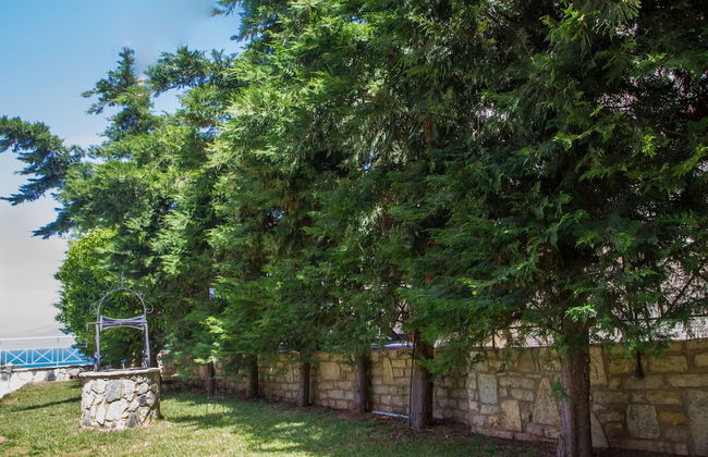 Corinthian Residence - Photo 34