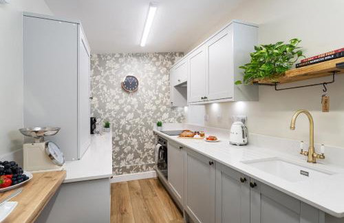 Scenery Hill Hideaways The Coach House Charming Retreat with Jacuzzi and BBQ Hut Near the Lake District - Foto 11