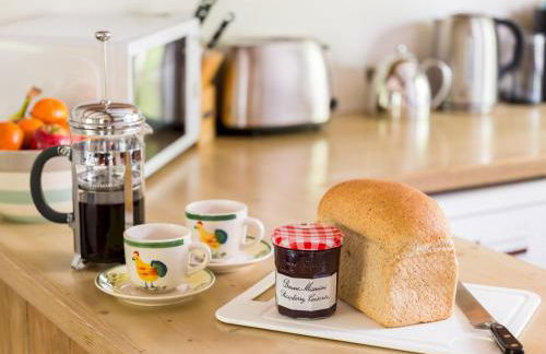 Pass the Keys Dara Cottage 16th Century Thatched Cottage - Photo 11