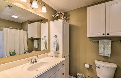 Walk to Galveston Beach Pet-Friendly Home with Deck - Foto 15