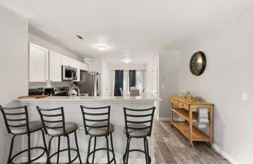 A Peaceful stay at The Pine Grove Retreat - Foto 12