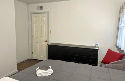 *King bed/3bds house Near Naval Base & 6Flags* - Foto 17