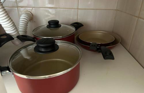 Apartamento sala e quarto com ar na Praia do Abricó - Foto 31