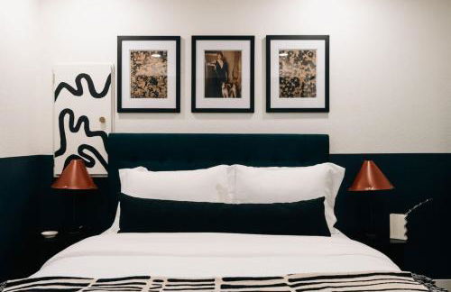 House of Noir Elan Stunning 6BR Designer Retreat - Photo 15