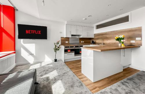 Flat 2 - Luxury Bolton City Centre Apartments - Photo 8