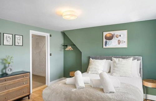 Stylish Apartment with Sea Views & Parking - Foto 3