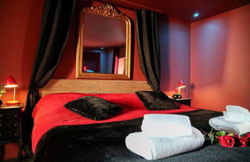 LE MOULIN DES PLAISIRS atypical SM experience - Foto 43